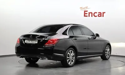 Mercedes-Benz C-Class 2015, 94823 км, за 7734.01 USD