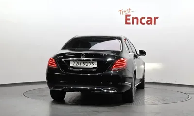 Mercedes-Benz C-Class 2015, 94823 км, за 7734.01 USD