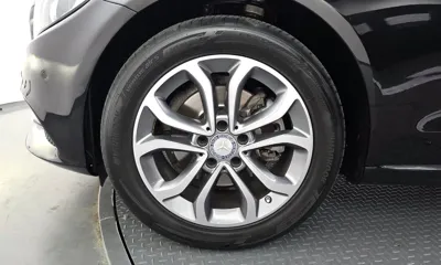 Mercedes-Benz C-Class 2015, 94823 км, за 7734.01 USD
