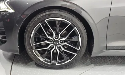 Kia K5 2020, 106538 км, за 12034.88 USD
