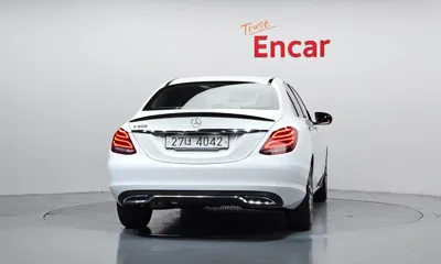 Mercedes-Benz C-Class 2018, 84942 км, за 10430.62 USD
