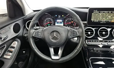 Mercedes-Benz C-Class 2018, 84942 км, за 10351.8 USD - фото 12