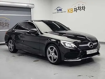 Mercedes-Benz C-Class 2017, 119737 км, за 10336.08 USD