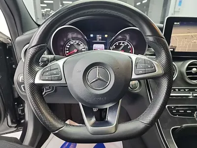 Mercedes-Benz C-Class 2017, 119737 км, за 10336.08 USD - фото 9