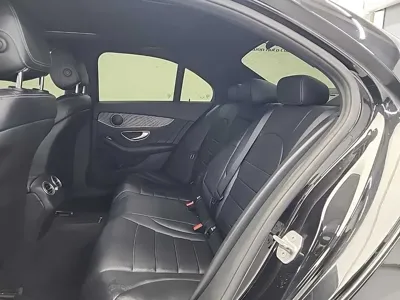 Mercedes-Benz C-Class 2017, 119737 км, за 10336.08 USD - фото 12