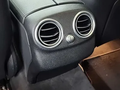 Mercedes-Benz C-Class 2017, 119737 км, за 10336.08 USD - фото 13