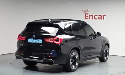 BMW iX3 2023, 69756 км, за 30228.16 USD