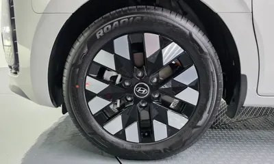 Hyundai Staria 2025, 3798 км, за 31073.25 USD