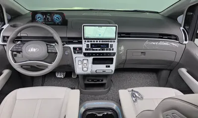 Hyundai Staria 2025, 3798 км, за 31073.25 USD - фото 7