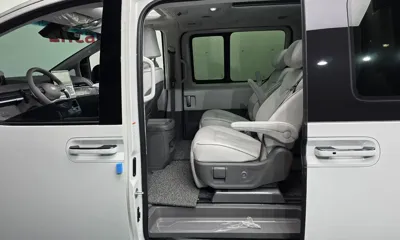 Hyundai Staria 2025, 3798 км, за 31073.25 USD - фото 11