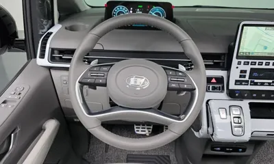 Hyundai Staria 2025, 3798 км, за 31073.25 USD - фото 13