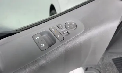 Hyundai Staria 2025, 3798 км, за 31073.25 USD - фото 20