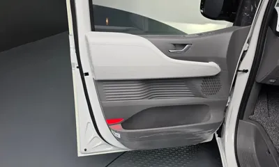 Hyundai Staria 2025, 3798 км, за 31073.25 USD - фото 24