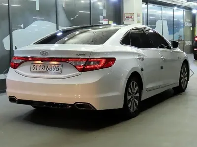 Hyundai Grandeur 2016, 174826 км, за 4206.31 USD