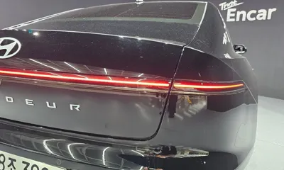 Hyundai Grandeur 2023, 72629 км, за 23434.42 USD - фото 23