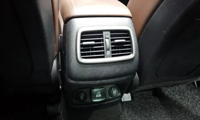 Kia Sorento 2015, 93348 км, за 36111.28 USD - фото 31
