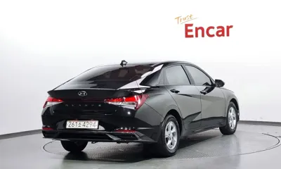 Hyundai Avante 2021, 106162 км, за 8867.57 USD
