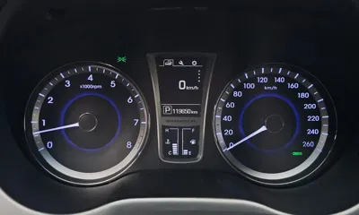 Hyundai Grandeur 2015, 119650 км, за 4155.93 USD - фото 8