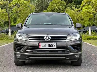 Volkswagen Touareg 2017, 120000 км, за 13088.01 USD