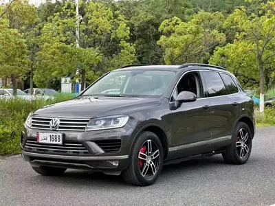 Volkswagen Touareg 2017, 120000 км, за 13088.01 USD