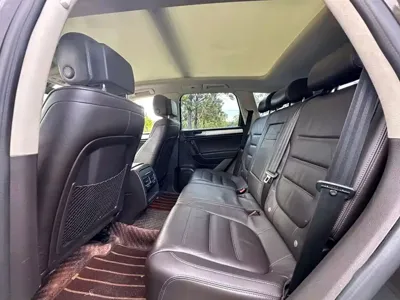 Volkswagen Touareg 2017, 120000 км, за 13088.01 USD