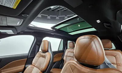 Lincoln Aviator 2021, 50105 км, за 21662.78 USD - фото 19