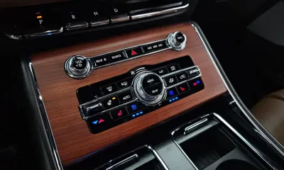 Lincoln Aviator 2021, 50105 км, за 21662.78 USD - фото 31