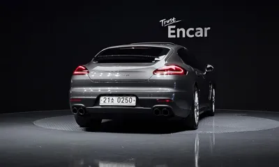 Porsche Panamera 2016, 125764 км, за 24172.17 USD