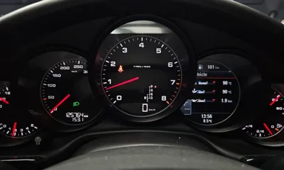 Porsche Panamera 2016, 125764 км, за 24172.17 USD - фото 8