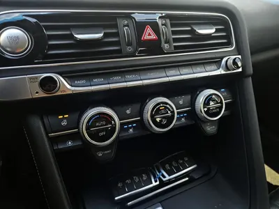 Genesis G70 2019, 42605 км, за 15426.02 USD - фото 9