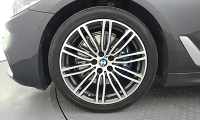 BMW 5-Series 2019, 51838 км, за 20477.14 USD