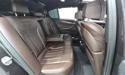 BMW 5-Series 2019, 51838 км, за 20477.14 USD - фото 12