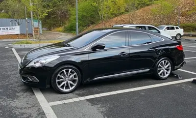 Hyundai Grandeur 2017, 147047 км, за 5213.08 USD