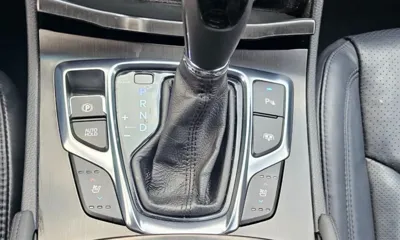 Hyundai Grandeur 2017, 147047 км, за 5213.08 USD - фото 9