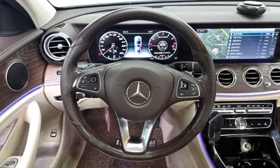 Mercedes-Benz E-Class 2017, 134567 км, за 14651.29 USD - фото 13