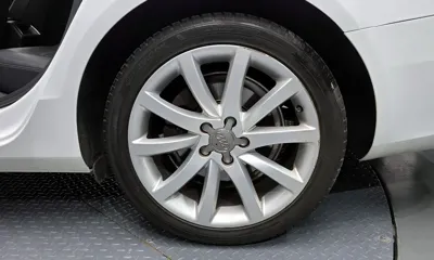 Audi A4 2013, 106106 км, за 4368.1 USD