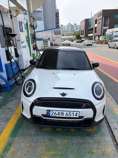 MINI Cooper 2023, 21000 км, за 17876.87 USD