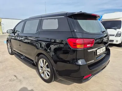 Kia Canival 2019, 147994 км, за 10174.61 USD