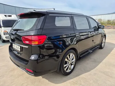 Kia Canival 2019, 147994 км, за 10174.61 USD
