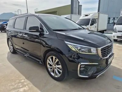 Kia Canival 2019, 147994 км, за 10174.61 USD
