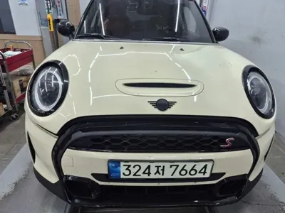 MINI Cooper · 2022 год