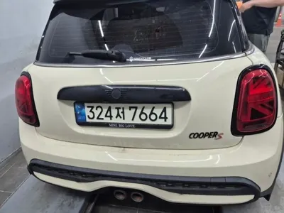 MINI Cooper 2022, 63843 км, за 10206.07 USD