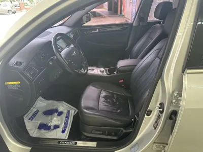 Hyundai Genesis 2014, 180324 км, за 3061.89 USD - фото 7