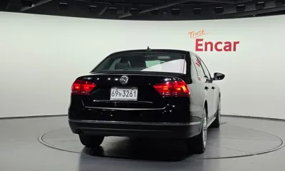 Volkswagen Passat 2014, 197606 км, за 2858.63 USD