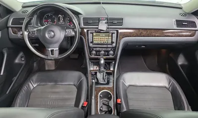 Volkswagen Passat 2014, 197606 км, за 2858.63 USD - фото 7