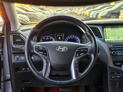 Hyundai Grandeur 2016, 134680 км, за 4823.26 USD - фото 7