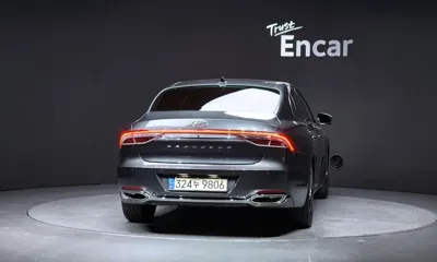 Hyundai Grandeur 2020, 63471 км, за 16618.49 USD