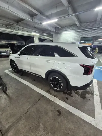 Kia Sorento 2025, 61000 км, за 19893.2 USD