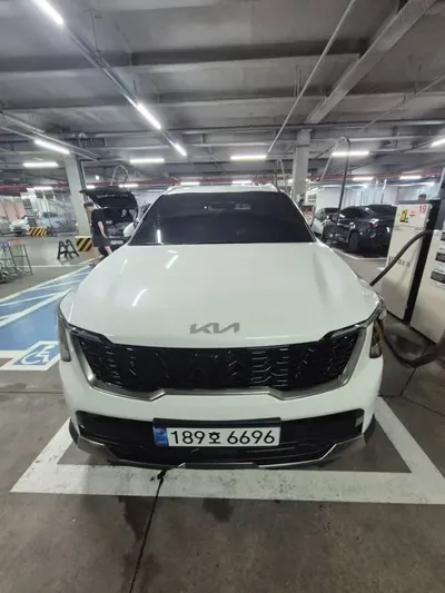 Kia Sorento 2025, 61000 км, за 19893.2 USD