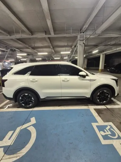 Kia Sorento 2025, 61000 км, за 19893.2 USD